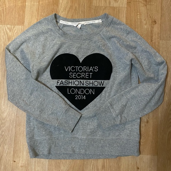 Victoria Secret sweater - Picture 2 of 4